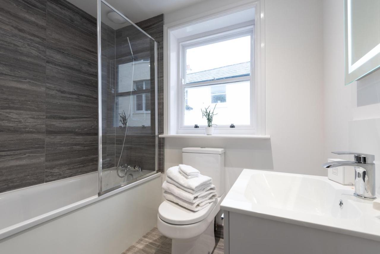 Castle Street - Central Townhouse, Up To 8 Guests * Hove